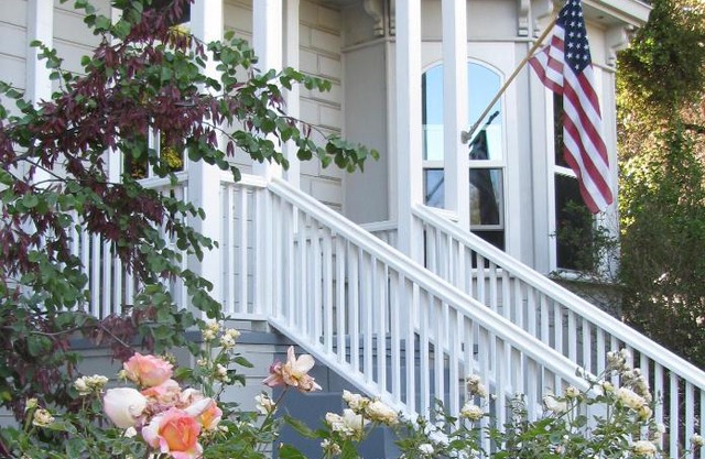 Yosemite Rose Bed and Breakfast