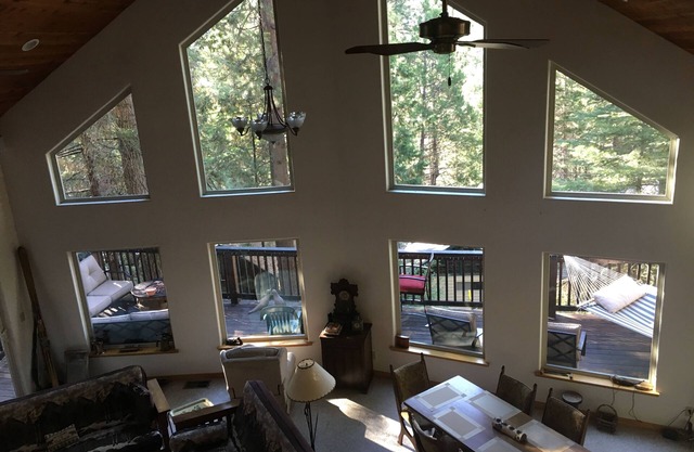 YOSEMITE Sugar Pine Cabin, 7 Meilen zum Südeingang des Parks.