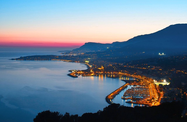 You could spent the whole day on the terrace watching the Mediterranean sea