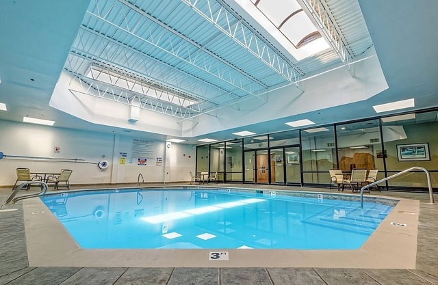 You Found it! Colorado Getaway! Indoor Pool, Hot-Tub, Family and Pet-Friendly!