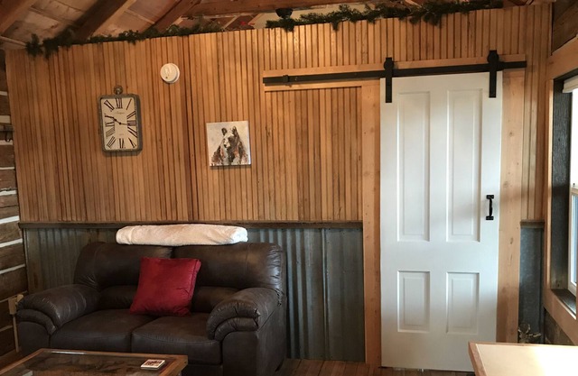 Sie werden diese schöne Hütte lieben, die zu Fuß in die Innenstadt von Pburg ist