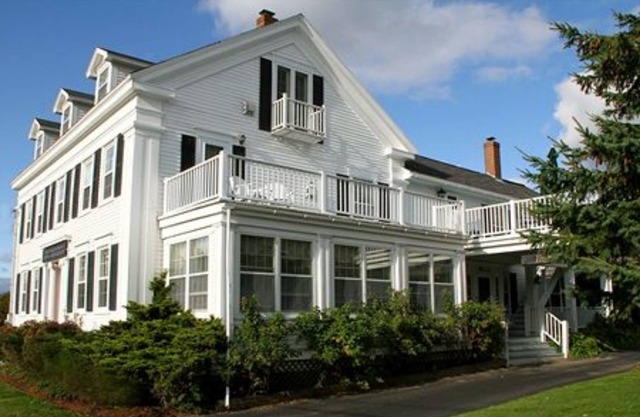 Youngtown Inn & Restaurant