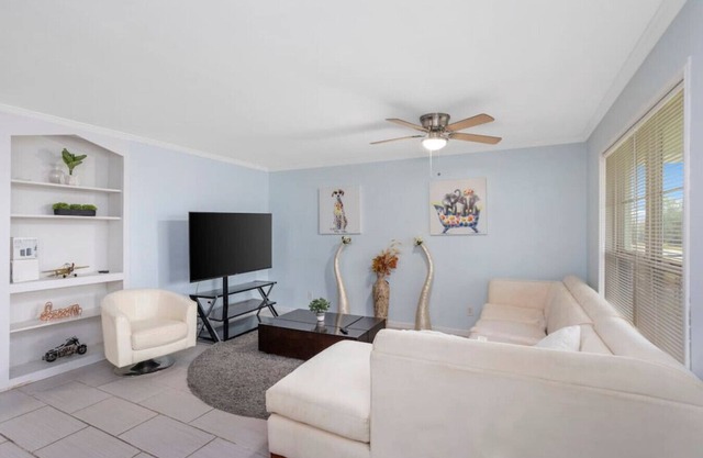 Delightful Apartment in Iowa, LA