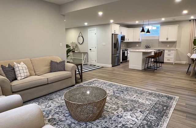 Your Coastal Dream Home Awaits!