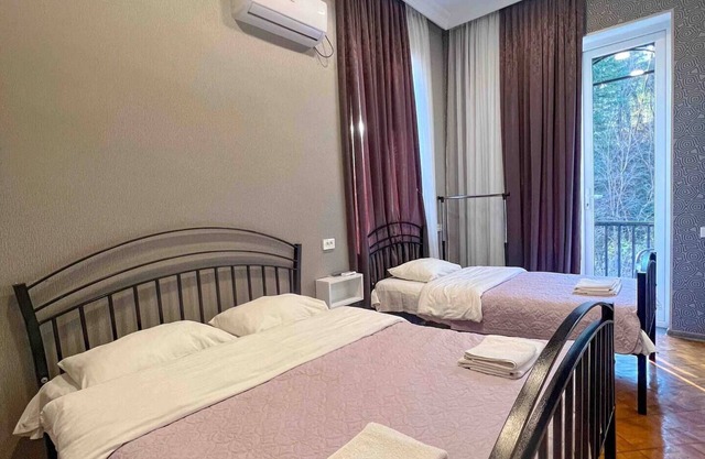 Your Cozy 4-Bedroom Stay at Villa on the Hill in Kutaisi