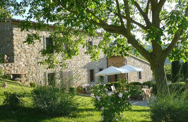 Ihr Traumhaus mit privatem Pool (14 m x 7 m) - traumhafte Aussicht, Natur pur!