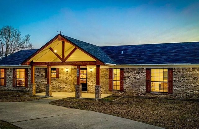 Your family home away from home!