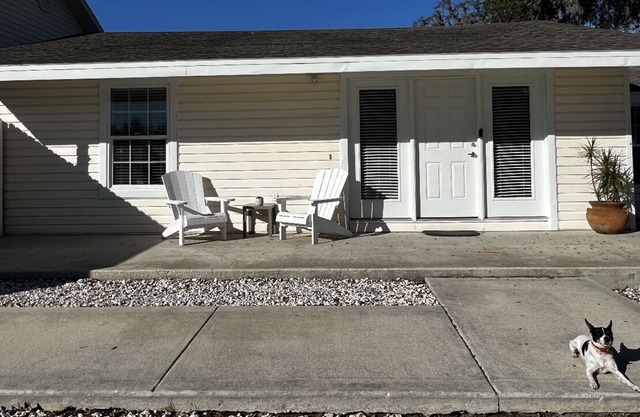 Your Florida Getaway! Cozy and Cute!