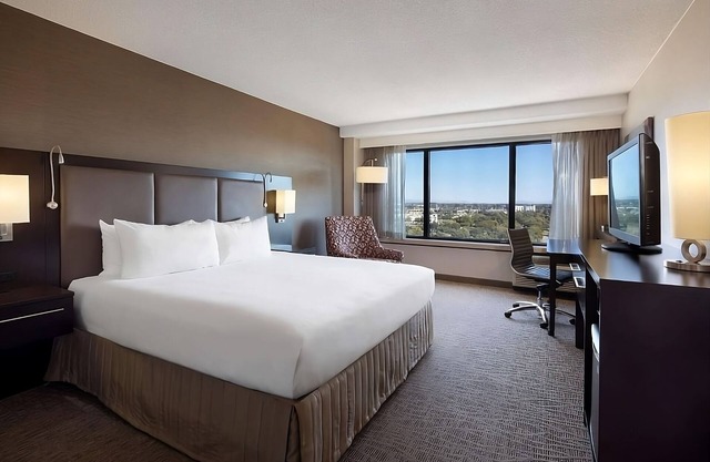Your Gateway to Milpitas | Fitness Center, Pets are Allowed