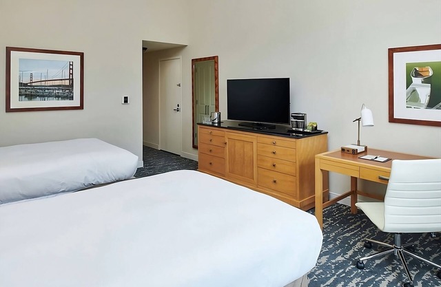 Your Home Away From Home! Balcony, Pets Allowed, Near Coit Tower