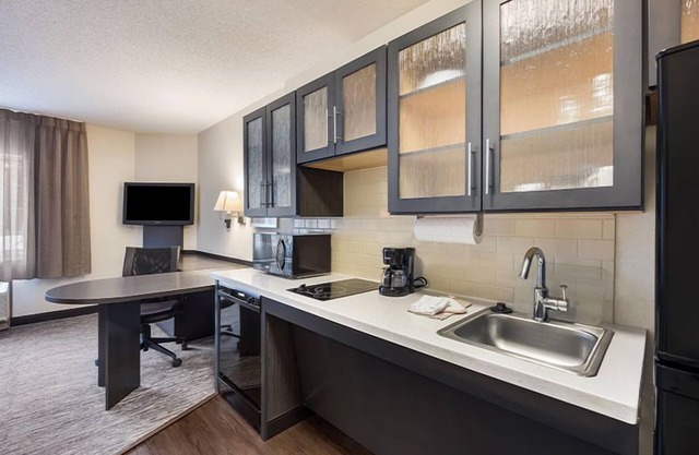 Your Home Away From Home! 2 Relaxing Units, Pet-friendly Property, Full Kitchen!