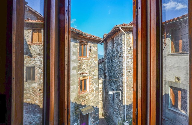 2 Zimmer Unterkunft in Gallicano Fraz. Bologn