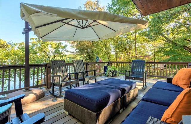 Your Lakefront Luxury