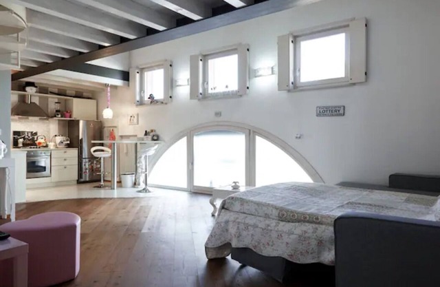 Your Little Loft, Delightful Loft 15 minutes from Lake Garda