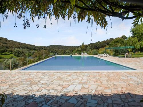 Your Montemor-o-Novo Mansion Escape