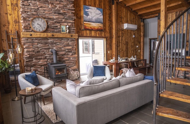 Your One-Of-A-Kind Experience on PEI. Golf Lovers' and Foodies' Paradise!