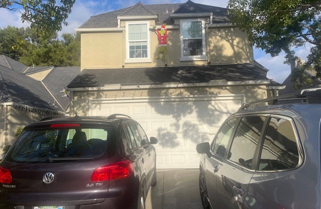 Your own bedroom/bathroom available in 3 bedroom townhome.