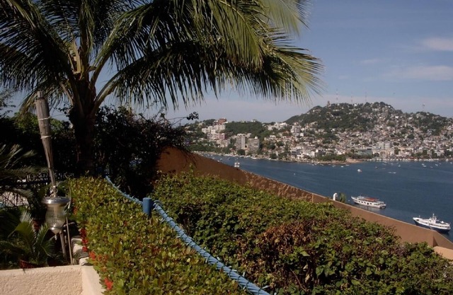 Ihr eigenes Paradies mit Blick auf die Bucht von Acapulco