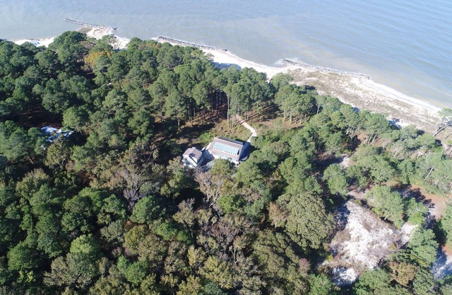 your own Private beach, adjacent nature preserve-Sunset Dunes Cape Charles, VA