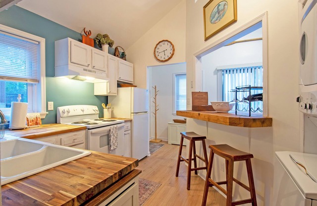 Your Peaceful Getaway in the Blue Ridge.