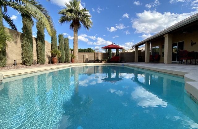 ** NEU AUFGEFÜHRT ** Chandler Gem!