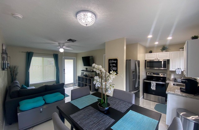 Your Perfect Retreat; 10Min from the Beach, Downtown, Las Olas and the Airport