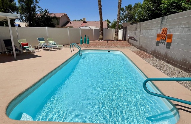 Dein Platz in der Sonne! Ruhiges Haus, privater Pool, Whirlpool