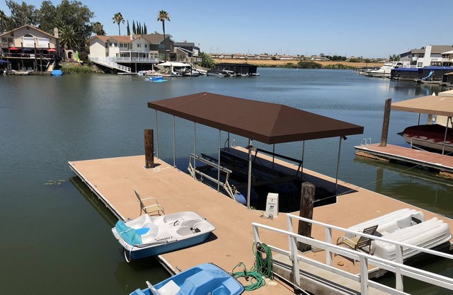 Ihre Private Waterfront Retreat erwartet Ihre Ankunft