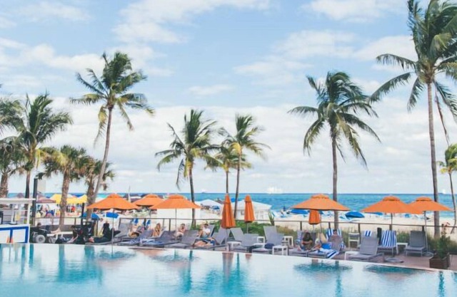 Your Relaxing Getaway Awaits! 2 Comfortable Units, Ocean View, Onsite Restaurant