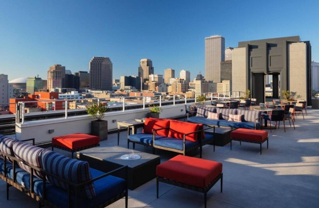 Your Relaxing Getaway Awaits! Parking Onsite, Close to Lafayette Square