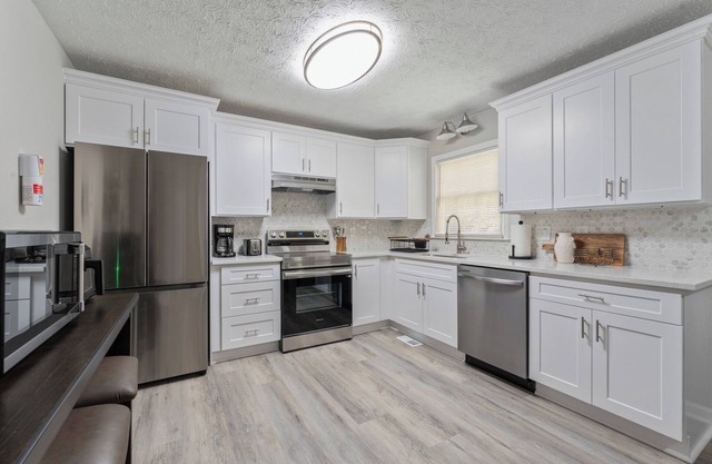 Your Serene Escape: 6-Person Home with Deck & Porch, Pet Friendly