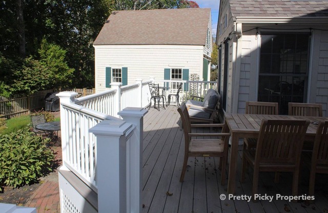 Your Summer Retreat Awaits You in Charming Barnstable Village: 3310-Ba