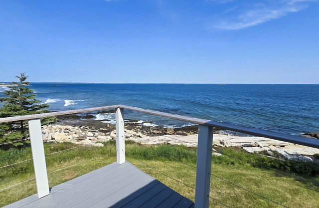 Your Tranquil Indian Point Retreat with Breathtaking Views & Beach Access