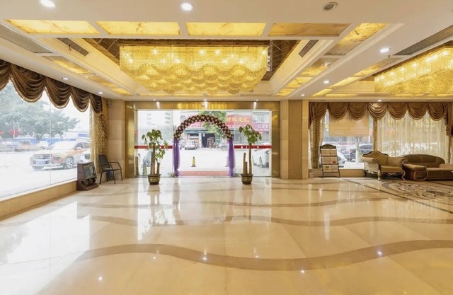 YUAN FENG HOTEL