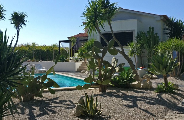 Vila mit privatem Pool und spektakulärer Aussicht auf Castelo de Sesimbra