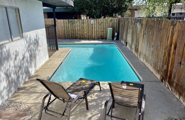 Yuma Oasis- Stylish Pool Home