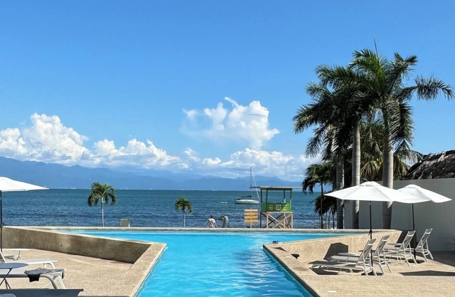 Zantamar La Cruz Beach & Pool