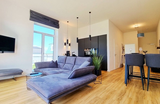 Zauberhafte Neubau-ferienwohnung Schöne Aussichten an der Ostsee mit Meerblick