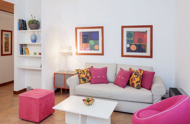 ZEFIRO Wohnung im Grünen mit schöner Terrasse mit Meerblick