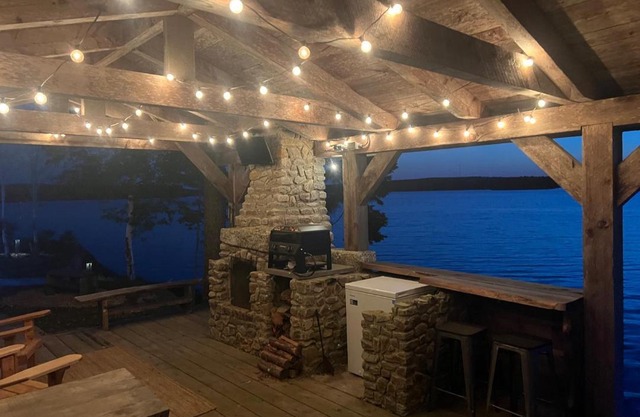 Zen Lakeside Getaway Nova Scotia - Sunset Suite
