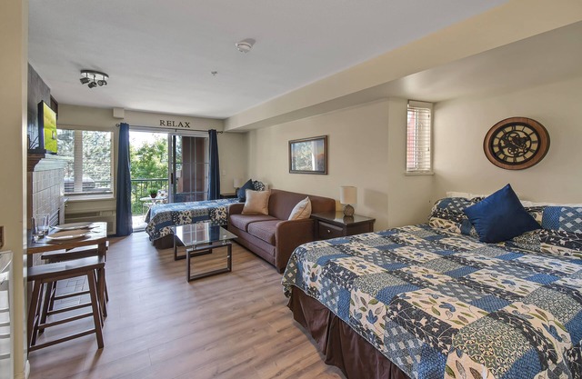Zen Studio Condo With Golf Course View- 205B