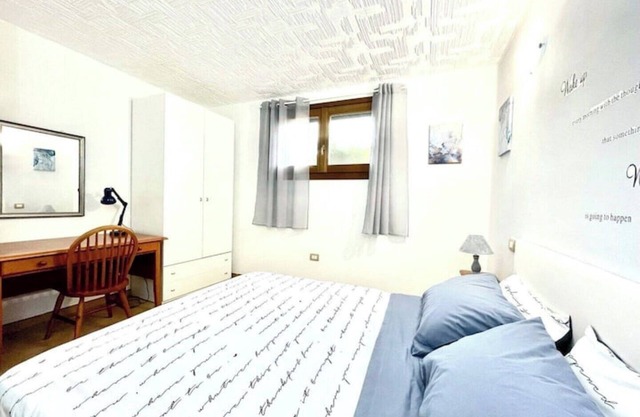 Zenith - Holiday Home