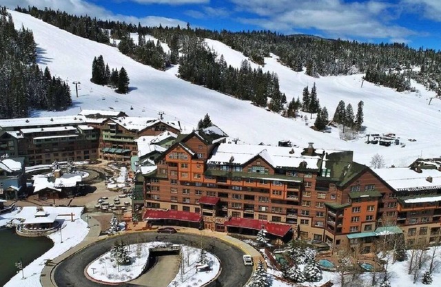Zephyr Mountain Lodge - Beautifully Renovated