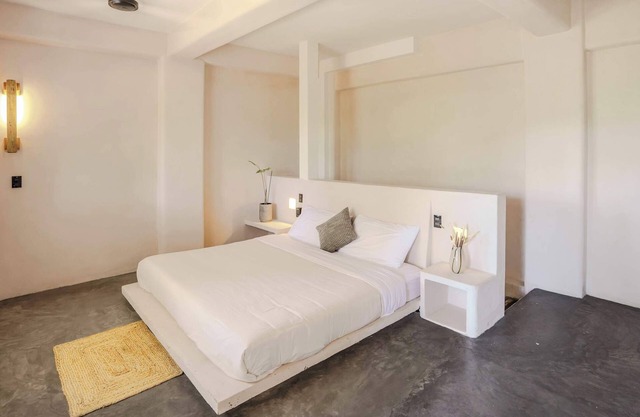 Zicatela: 47 Steps to Surf, A/C, Private Pool