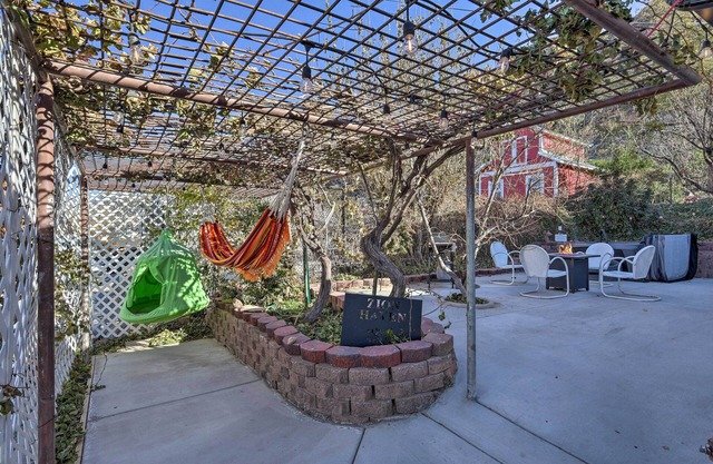 'zion Haven' w/ Fire Pit: 23 Mi to Nat'l Park!