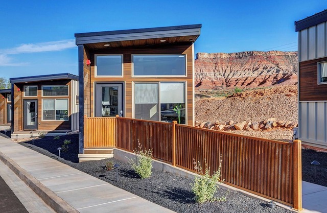 Zion Retreat: ADA-Friendly Tiny Home w/ King Bed, Full Kitchen & Kids Loft #18