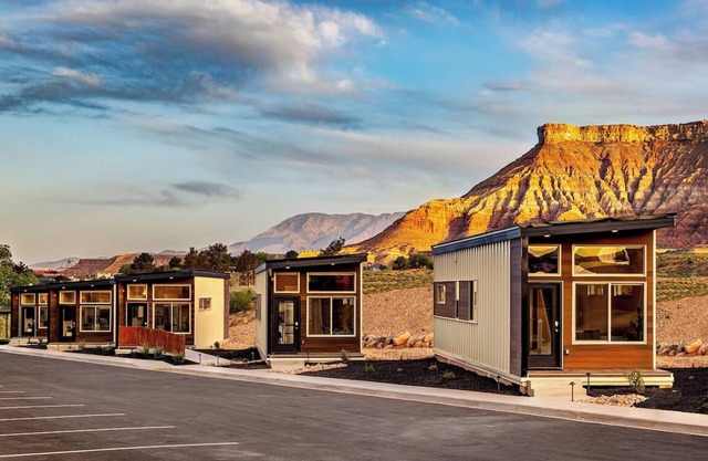 Zion Retreat: Brand New Tiny Home w/King Bed, Full Kitchen & Kids Loft #4
