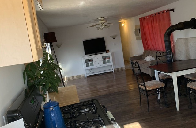 Zions National Park haven, Cozy, pet friendly with private fence!