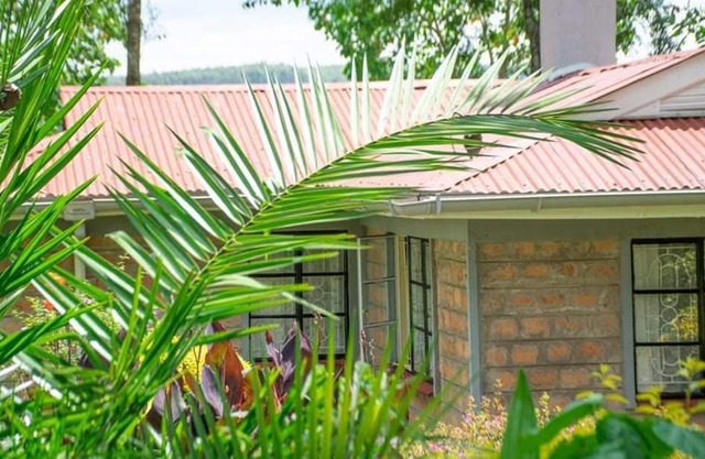 Zoe Homes 1br and 2br Cottage own compound -Kericho town near Green Square mall