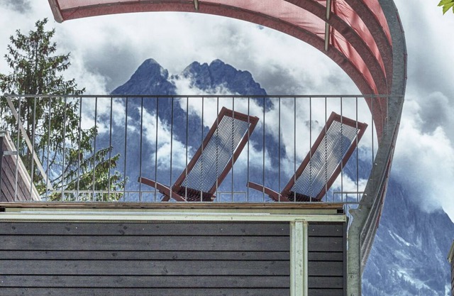 Zugspitz-Rauschen 2 | Traumhaft Wohnen direkt am Flussufer mit Zugspitzblick
